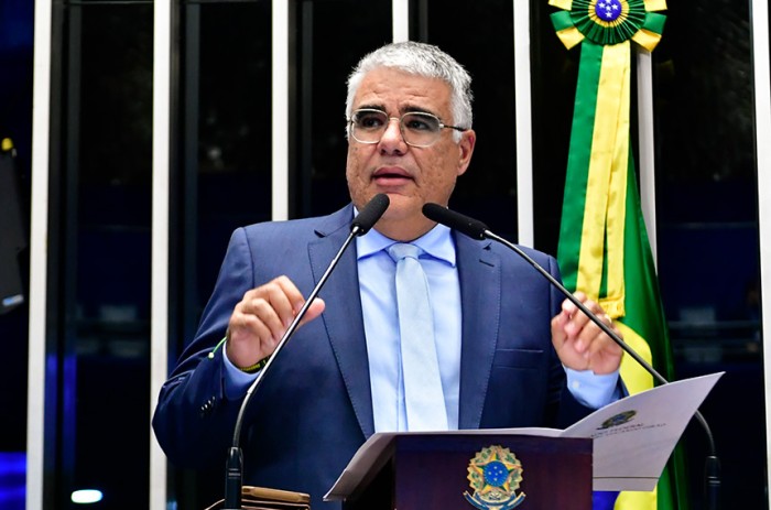 O aborto afeta seriamente a saúde da mulher, diz Girão
