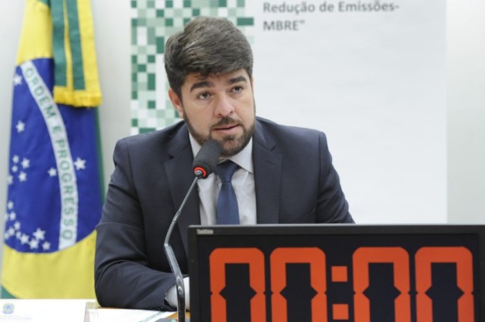 Deputado Zé Vitor é eleito presidente da Comissão de Saúde