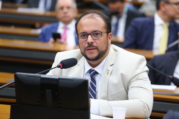 Projeto prorroga suspensão de metas para prestadores de serviço do SUS