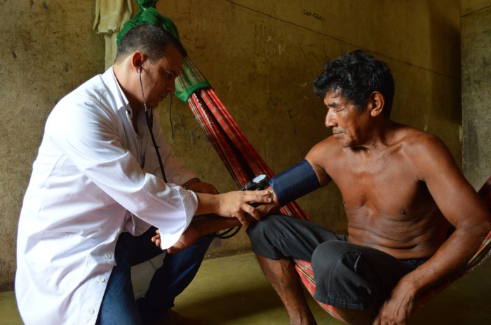 MP do novo Mais Médicos inclui dentistas, enfermeiros e assistentes sociais