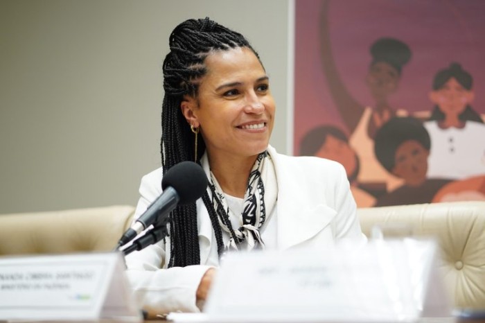 Cashback da reforma tributária poderá beneficiar mulheres e negros