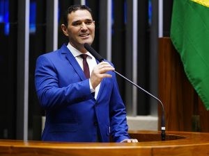 Projeto institui Programa Nacional de Controle do Câncer Colorretal
