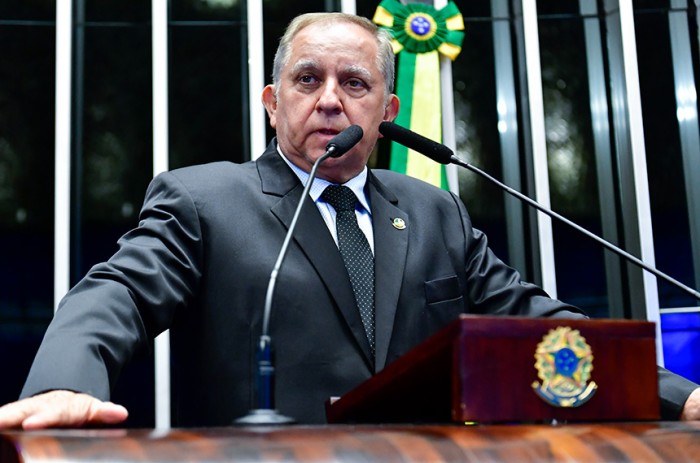 CPI é essencial para esclarecer atentados de 8 de janeiro, diz Izalci