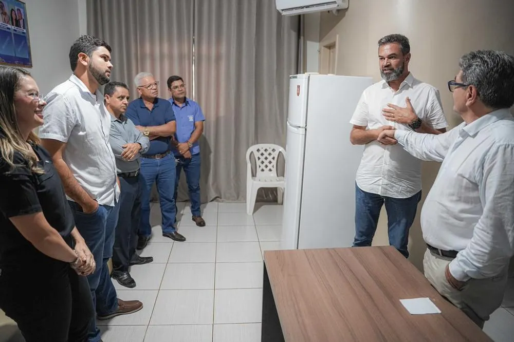 Bruno Bolsonaro Scheid (PL) ouve demandas da população durante agenda em Nova Brasilândia do Oeste