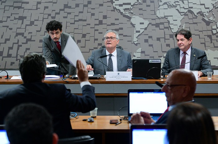 CRE analisa acordos internacionais e projeto sobre crime de genocídio