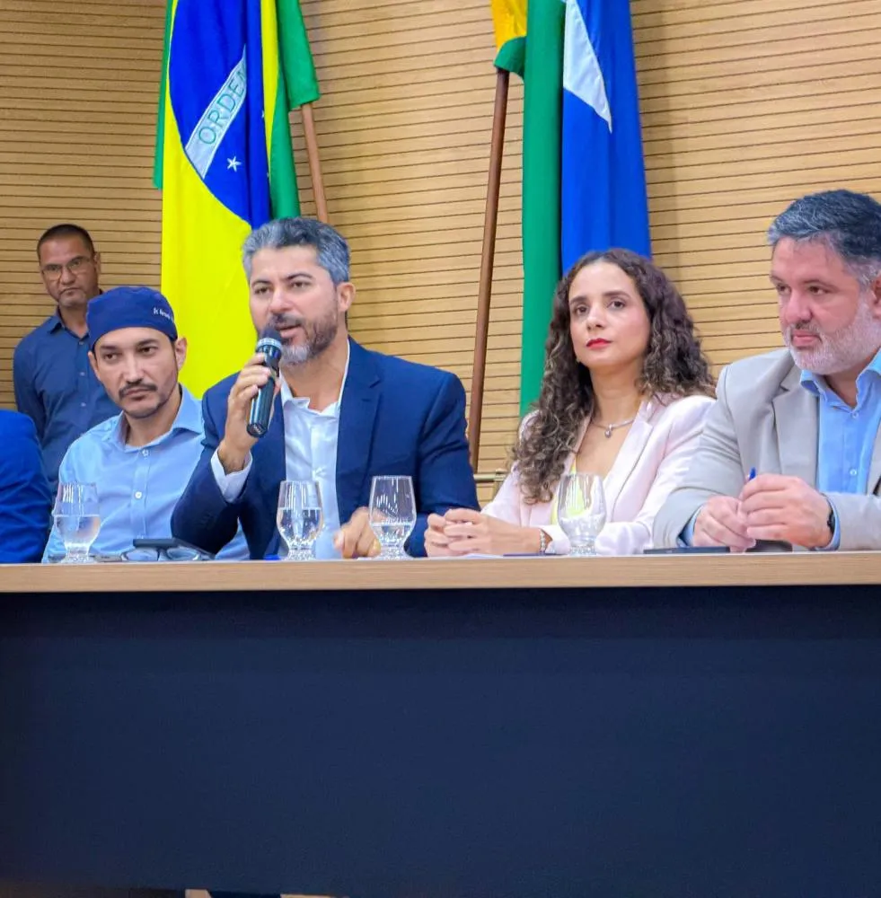 Audiência sobre zoneamento termina com plenário esvaziado, protestos de produtores e reação de Marcos Rogério