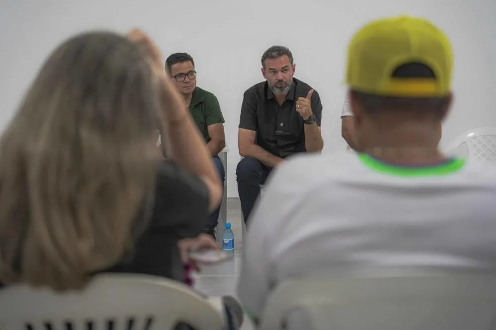 “Dinheiro público não pode parar na porta da associação”, diz Bruno Bolsonaro Scheid ao criticar programas para pequenos produtores
