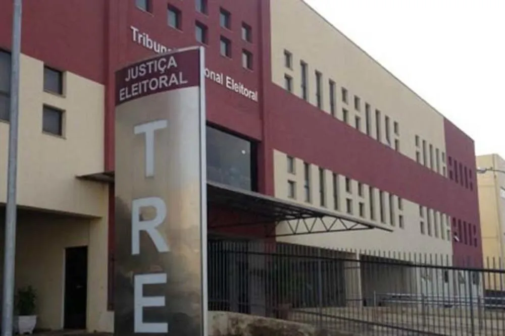 Indícios de fraude levam TRE a derrubar pesquisa divulgada por Fúria e ordenar retirada imediata das redes sociais