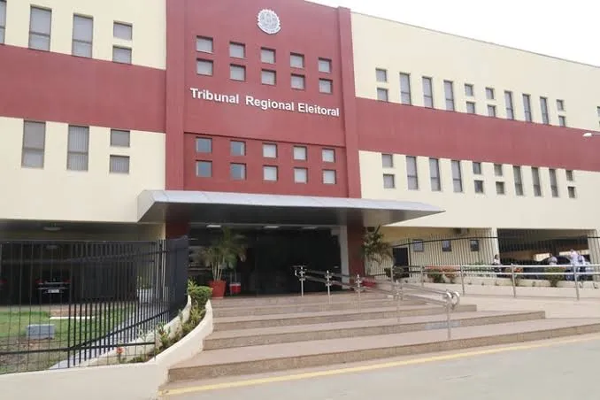 TRE suspende pesquisa eleitoral Veritá devido às irregularidades e estabelece multa de até R$ 100 mil