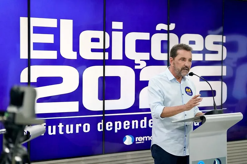 DEBATE: Hildon Chaves afirma que “leiloar CAERD, na semana da eleição, cheira muito mal”