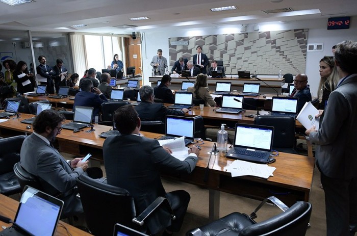 CAE vai debater projeto sobre desoneração da folha de pagamentos