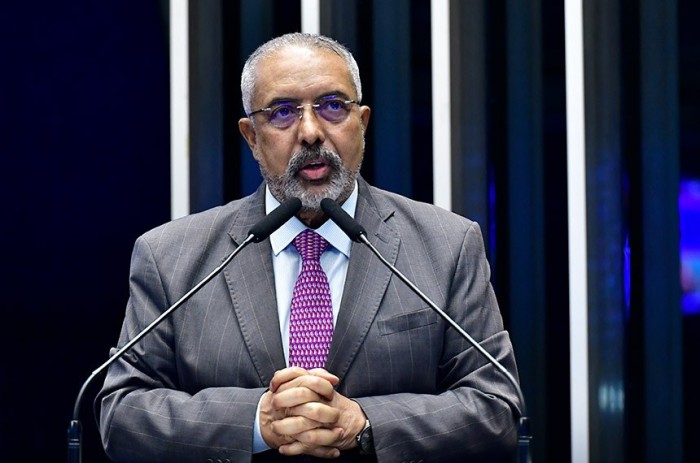Paim diz que reforma trabalhista foi um retrocesso
