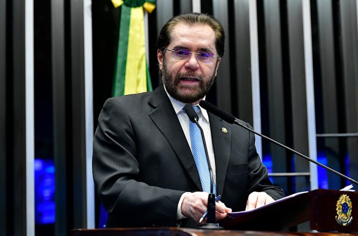 Plínio Valério celebra Dia Mundial da Liberdade de Imprensa
