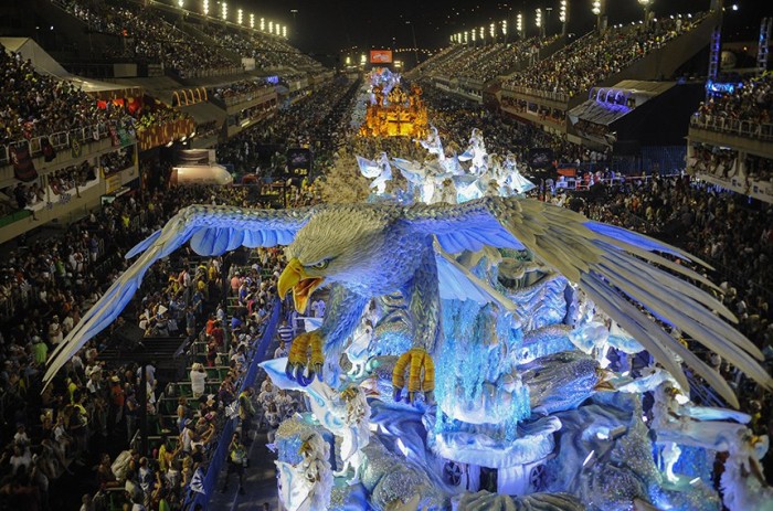 Lei reconhece escolas de samba como manifestação da cultura nacional