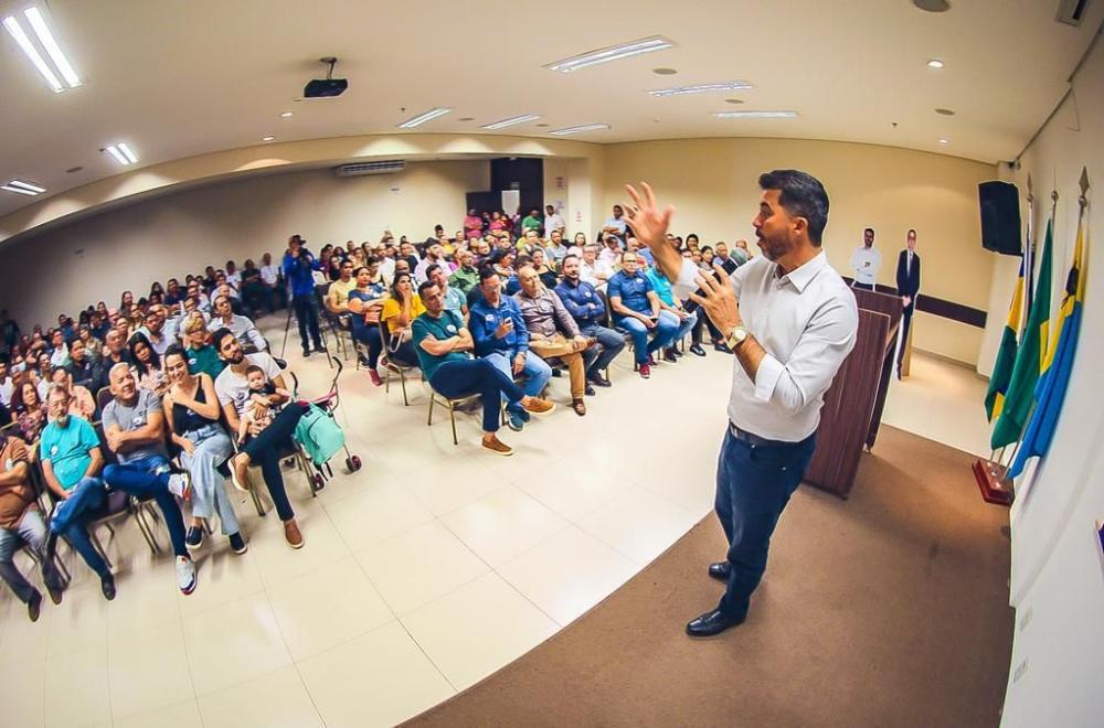Manter prato fácil e trabalhar por despensa cheia, anuncia Marcos Rogério