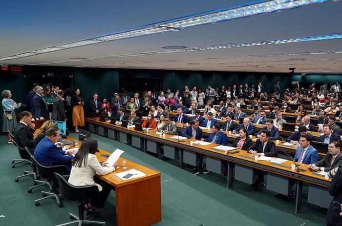 Consultoria de Orçamento lança análise sobre projeto do novo arcabouço fiscal