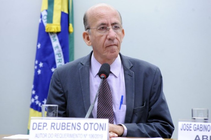 Comissão aprova medidas para promover inclusão de advogados com deficiência