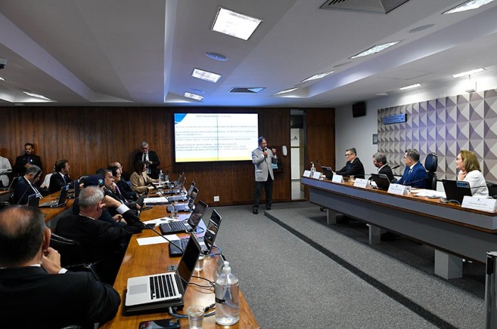 Comissão da MP do Mais Médicos promove novo debate na terça