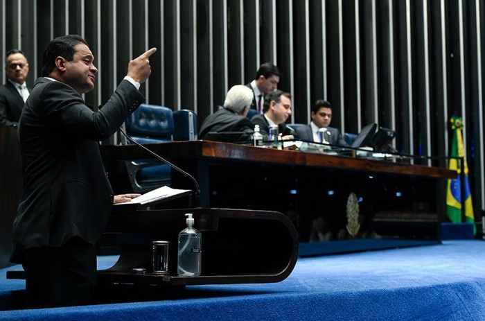 Senado aprova ecocardiograma fetal e ultrassonografia para gestantes no SUS